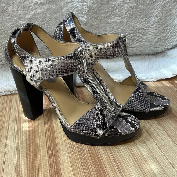 Michael Kors Snake Skin Zip Block High Heels Women's Size 7 - Picture 3 of 7